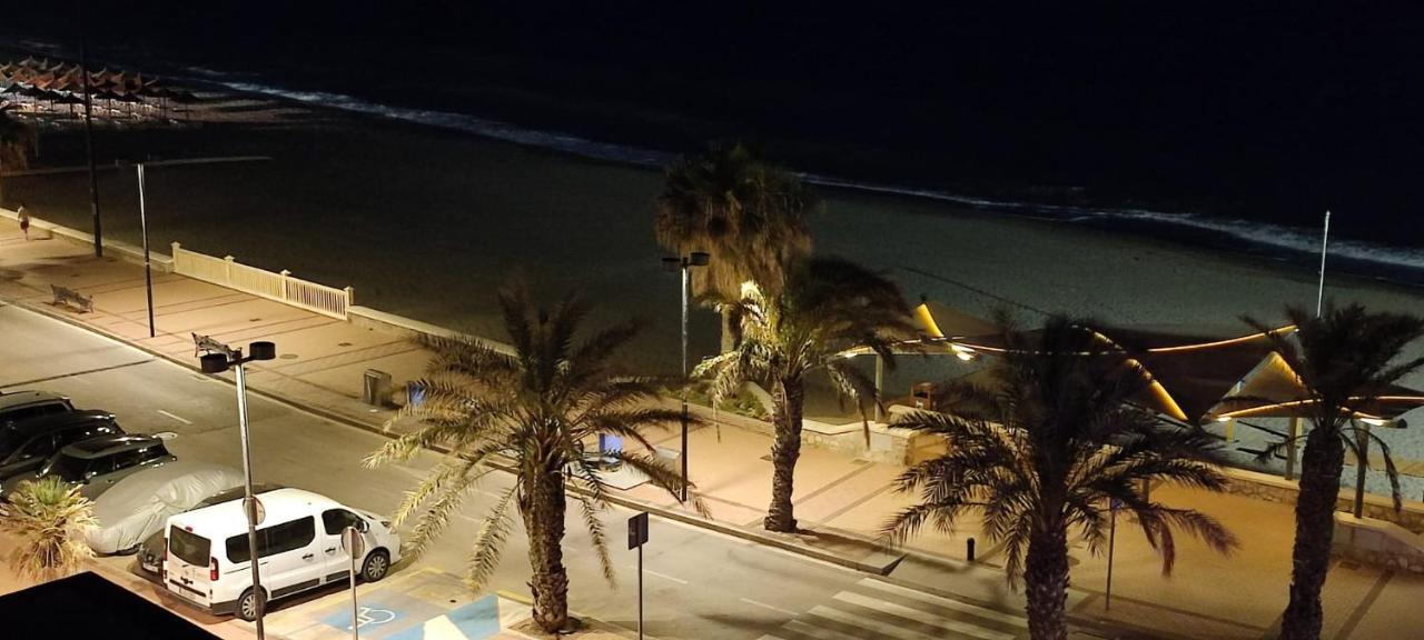 Апартаменти Turisstiko Playa Carvajal Фуенхірола Екстер'єр фото